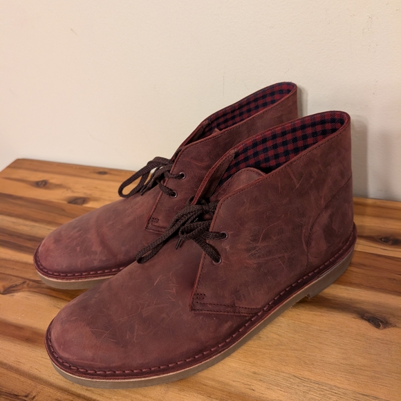 Clarks Aubergine Desert Boots Men\'s Burgundy Chukka 12 main image 4